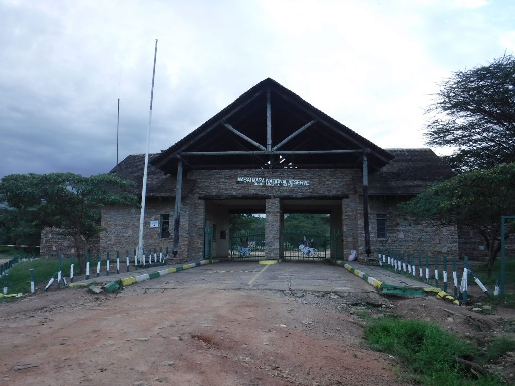masai mara national reserve gate
